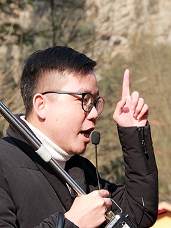 伍贤东