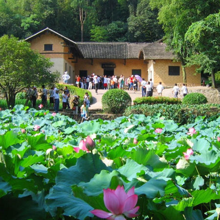 长沙、韶山、张家界、大峡谷【玻璃桥】、凤凰古城、 韶山、芙蓉镇、双飞及双高5日  