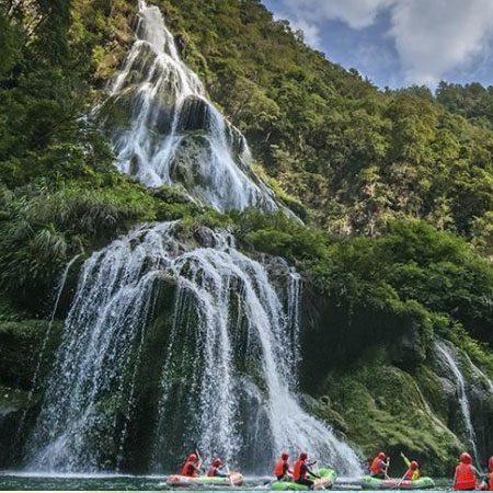  张家界旅游 猛洞河漂流 猛洞河门票 芙蓉镇门票 纯玩一日游 猛洞河+芙蓉镇一日游 分享 关注商品举报 张家界旅游 猛洞河漂流 猛洞河门票 芙蓉镇门票 纯玩一日游 猛洞河+芙蓉镇一日游